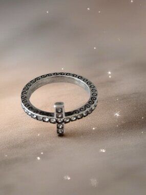 Brighton STARRY NIGHT Ring Cross Ring. Crystals Around It. Size 9